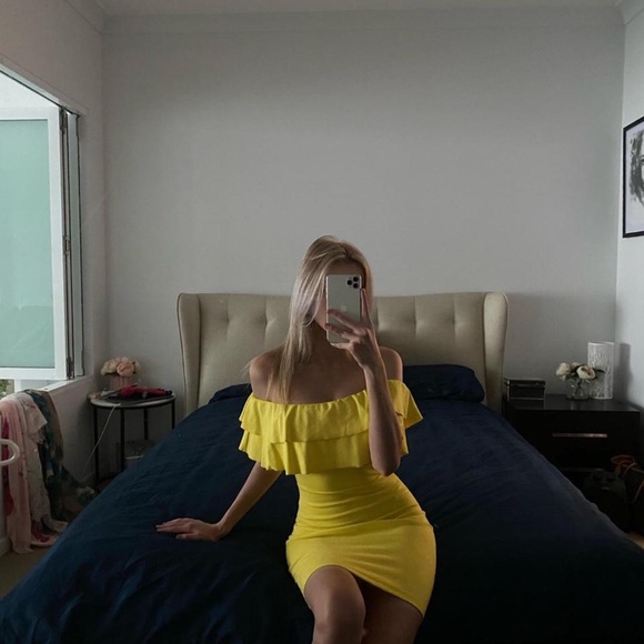 Zara Dresses & Skirts - ZARA TRAFALUC COLLECTION YELLOW OFF THE SHOULDER FRILL MINI DRESS